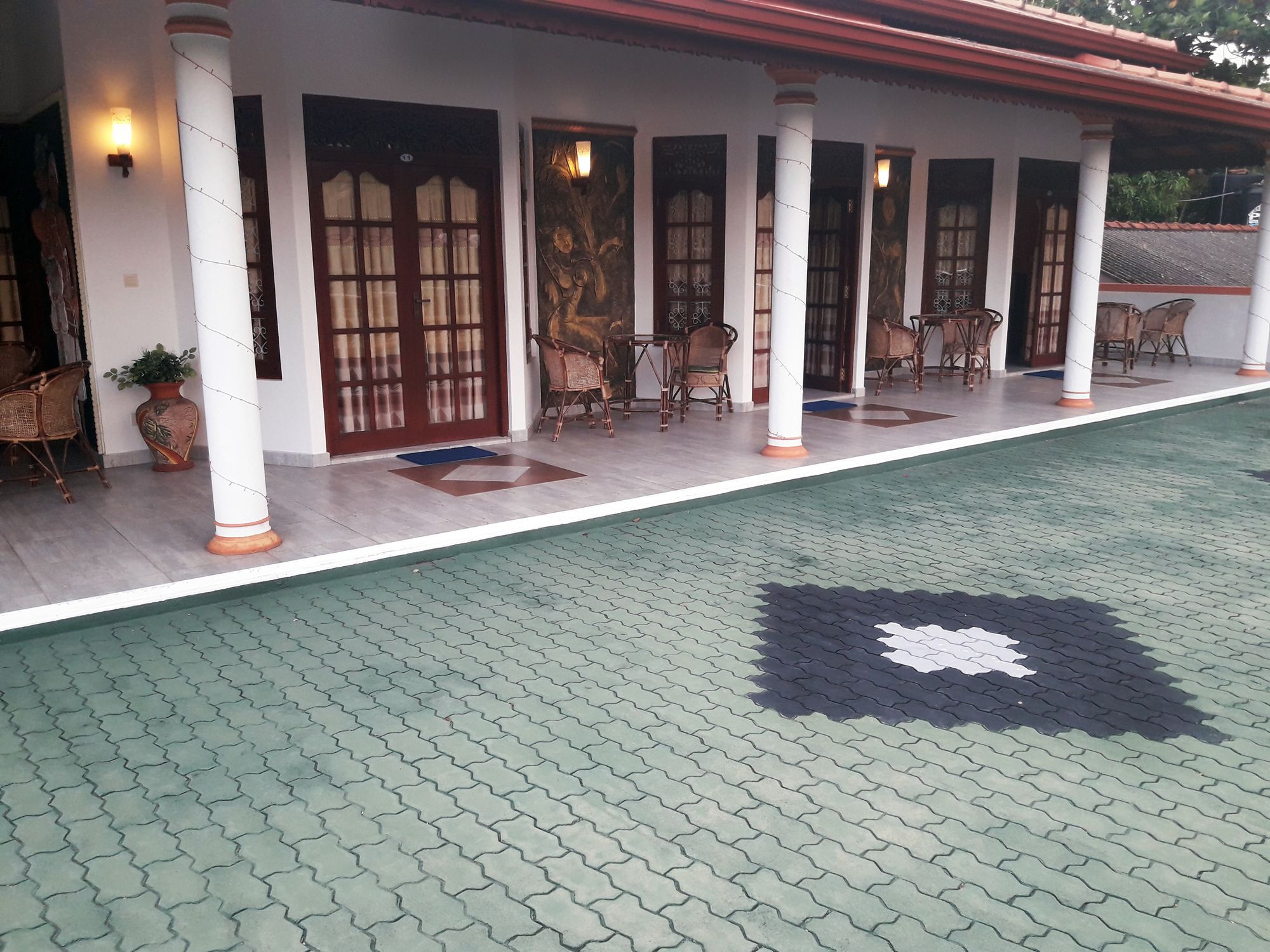 Lagoon Garden Hotel 베루왈라 외부 사진