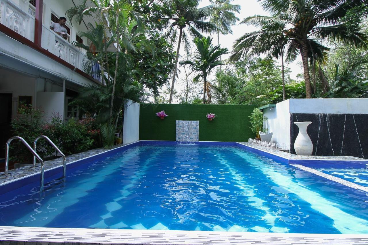 Lagoon Garden Hotel 베루왈라 외부 사진