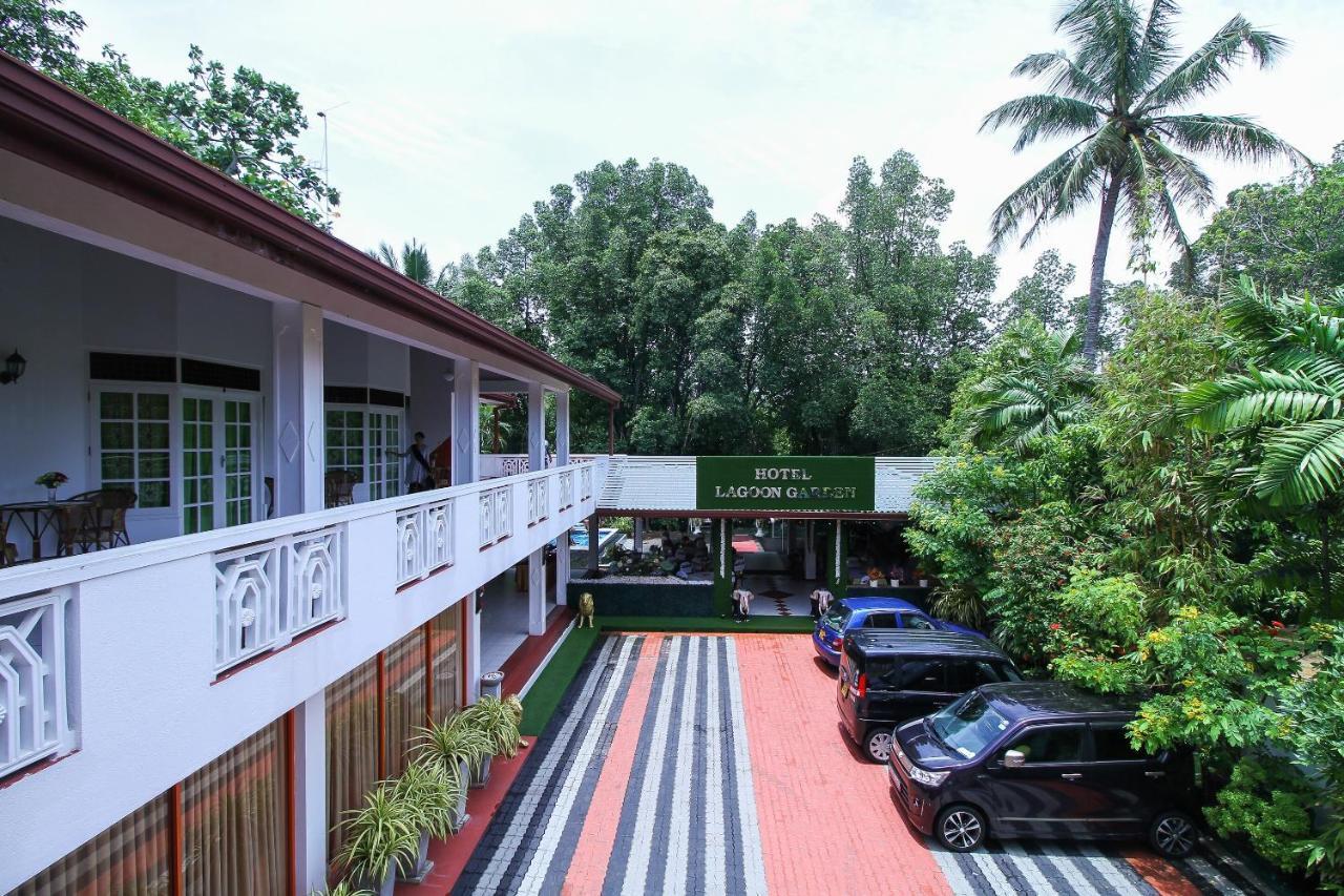 Lagoon Garden Hotel 베루왈라 외부 사진