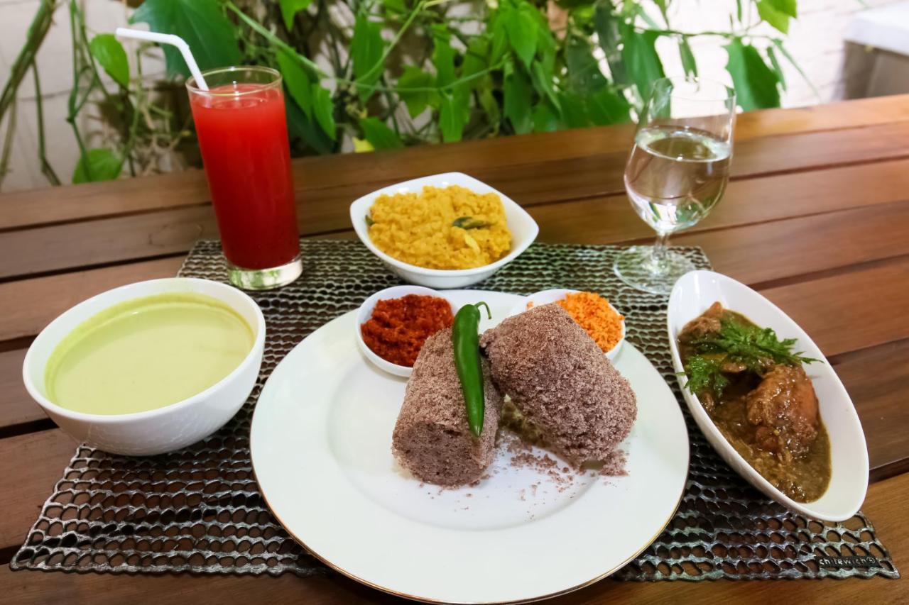 Lagoon Garden Hotel 베루왈라 외부 사진